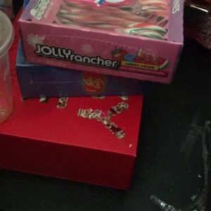 Meet your Posher, Anika